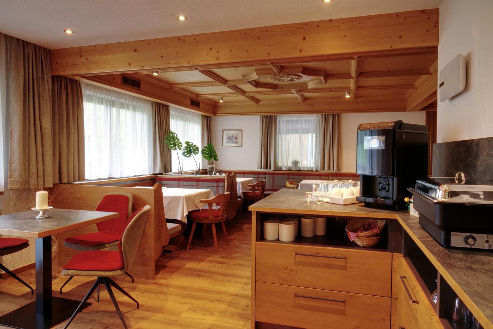 Versalerhof Ischgl Exteriör bild